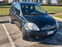 Usata Toyota Yaris 75 CV (55 kW) 2002 Nero Utilitaria