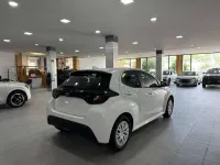Nuova Toyota Yaris Hybrid Active 116 CV (85 kW) 2025 Bianco Berlina