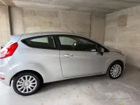 Usata Ford Fiesta 60 CV (44 kW) 2016 Grigio Utilitaria