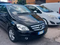 Usata Mercedes B180 Premium 109 CV (80 kW) 2011 Nero Utilitaria