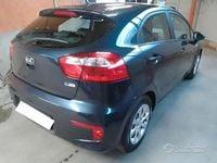 Usata Kia Rio 84 CV (61 kW) 2016 Blu Utilitaria
