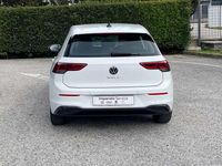 Usata VW Golf VIII Life 131 CV (96 kW) 2022 Pure white Berlina