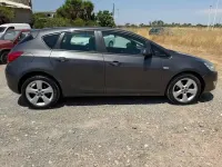 Usata Opel Astra 115 CV (84 kW) 2011 Grigio Berlina