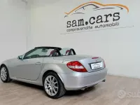 Usata Mercedes SLK350 272 CV (200 kW) 2005 Grigio Cabrio