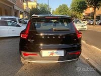 Usata Volvo XC40 Momentum 129 CV (94 kW) 2020 Nero SUV