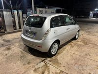 Usata Lancia Ypsilon 69 CV (50 kW) 2012 Grigio Utilitaria