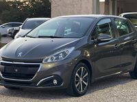 Usata Peugeot 208 Active 82 CV (60 kW) 2019 Grigio Utilitaria