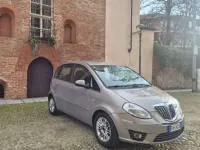 Usata Lancia Musa S 95 CV (69 kW) 2010 Grigio Monovolume