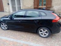 Usata Volvo V40 Business Edition 120 CV (88 kW) 2015 Nero Station wagon