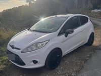 Usata Ford Fiesta Titanium 70 CV (51 kW) 2012 Bianco Berlina
