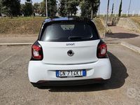 Usata Smart ForFour 71 CV (52 kW) 2016 Bianco Utilitaria