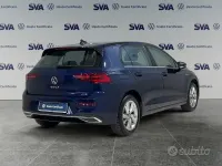 Usata VW Golf VIII Style 150 CV (110 kW) 2020 Blu Berlina