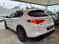 Usata Alfa Romeo Stelvio Sprint 190 CV (139 kW) 2021 Bianco SUV
