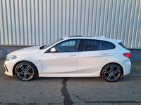 Usata BMW 118 140 CV (102 kW) 2019 Bianco Utilitaria