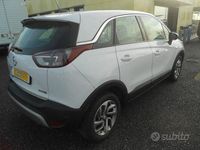 Usata Opel Crossland 110 CV (80 kW) 2019 Bianco pastello SUV
