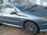 Usata Peugeot 206 109 CV (80 kW) 2005 Grigio Cabrio