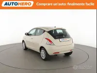Usata Lancia Ypsilon Gold 69 CV (50 kW) 2017 Bianco Utilitaria