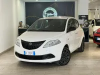 Usata Lancia Ypsilon 69 CV (50 kW) 2024 Bianco Utilitaria