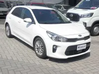 Usata Kia Rio 90 CV (66 kW) 2017 Bianco Berlina