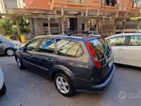 Usata Ford Focus 90 CV (66 kW) 2007 Blu Station wagon