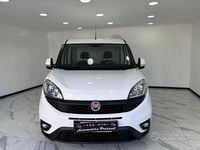 Usata Fiat Doblò 90 CV (66 kW) 2015 Bianco Monovolume