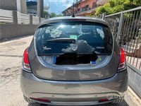 Usata Lancia Ypsilon 70 CV (51 kW) 2022 Grigio Utilitaria