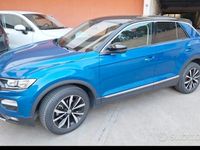 Usata VW T-Roc 116 CV (85 kW) 2019 Blu SUV