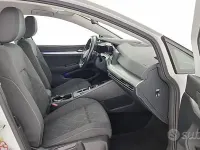 Usata VW Golf VIII Life 110 CV (80 kW) 2021 Bianco Berlina