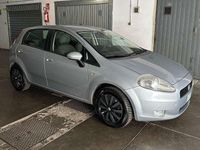 Usata Fiat Grande Punto Dynamic 77 CV (56 kW) 2006 Grigio Utilitaria