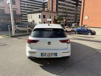 Usata VW Golf VIII Life 131 CV (96 kW) 2021 Bianco Berlina