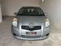 Usata Toyota Yaris 69 CV (50 kW) 2011 Argento Utilitaria