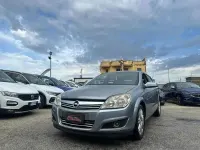 Usata Opel Astra Cosmo 101 CV (74 kW) 2007 Grigio Berlina