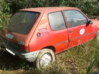 Usata Peugeot 205 54 CV (39 kW) 1996 Rosso Utilitaria