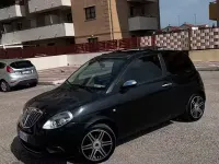 Usata Lancia Ypsilon 69 CV (50 kW) 2004 Nero Utilitaria