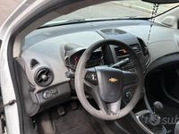 Usata Chevrolet Aveo 84 CV (61 kW) 2012 Bianco Berlina