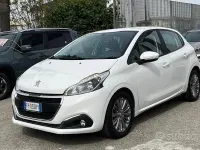 Usata Peugeot 208 Allure 75 CV (55 kW) 2018 Bianco Utilitaria