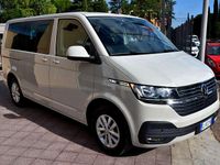 Usata VW Caravelle 150 CV (110 kW) 2022 Beige Monovolume