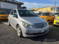 Usata Mercedes B200 140 CV (102 kW) 2006 Nero Monovolume
