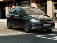 Nuova VW Touran Business 150 CV (110 kW) 2026 Grenadill black metallizzato Monovolume