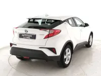 Usata Toyota C-HR Active 98 CV (72 kW) 2018 Bianco SUV