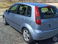 Usata Ford Fiesta 75 CV (55 kW) 2005 Bluazzurro Utilitaria