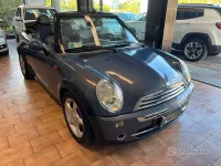 Usata Mini Cooper Cabriolet 116 CV (85 kW) 2006 Blu Cabrio