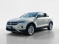 Nuova VW T-Roc Style 116 CV (85 kW) 2025 Grigio SUV