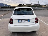 Usata Fiat 500e 42 kW (58 CV) 2022 Bianco Berlina