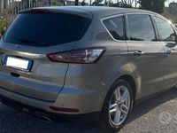 Usata Ford S-MAX Titanium 179 CV (131 kW) 2015 Monovolume