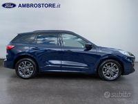 Usata Ford Kuga ST-Line X 190 CV (139 kW) 2022 Blu blazer SUV