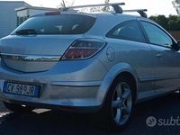 Usata Opel Astra GTC Enjoy 101 CV (74 kW) 2005 Grigio Berlina