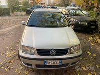 Usata VW Polo 48 CV (35 kW) 2000 Grigio Utilitaria