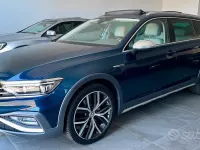 Usata VW Passat 240 CV (176 kW) 2020 Bluazzurro Station wagon