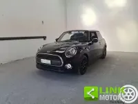 Usata Mini ONE Essential 75 CV (55 kW) 2021 Nero Utilitaria